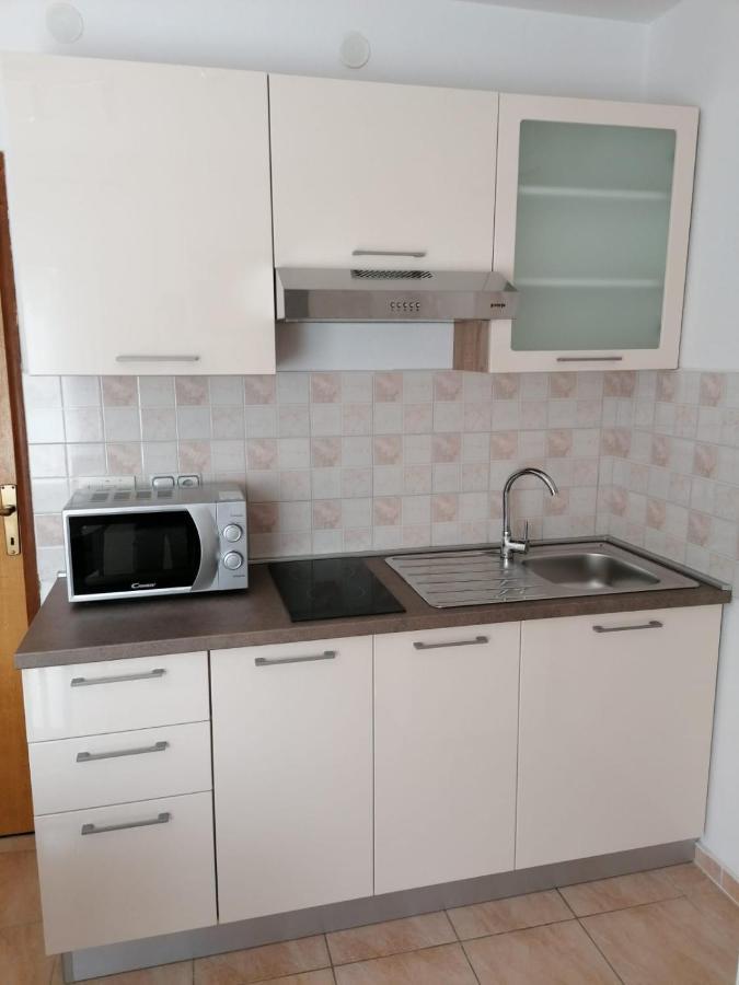 Apartment Niva Nin Exterior photo
