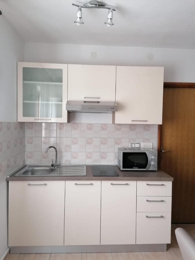Apartment Niva Nin Exterior photo