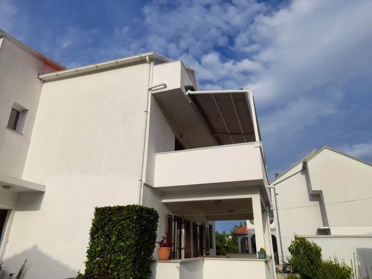 Apartment Niva Nin Exterior photo